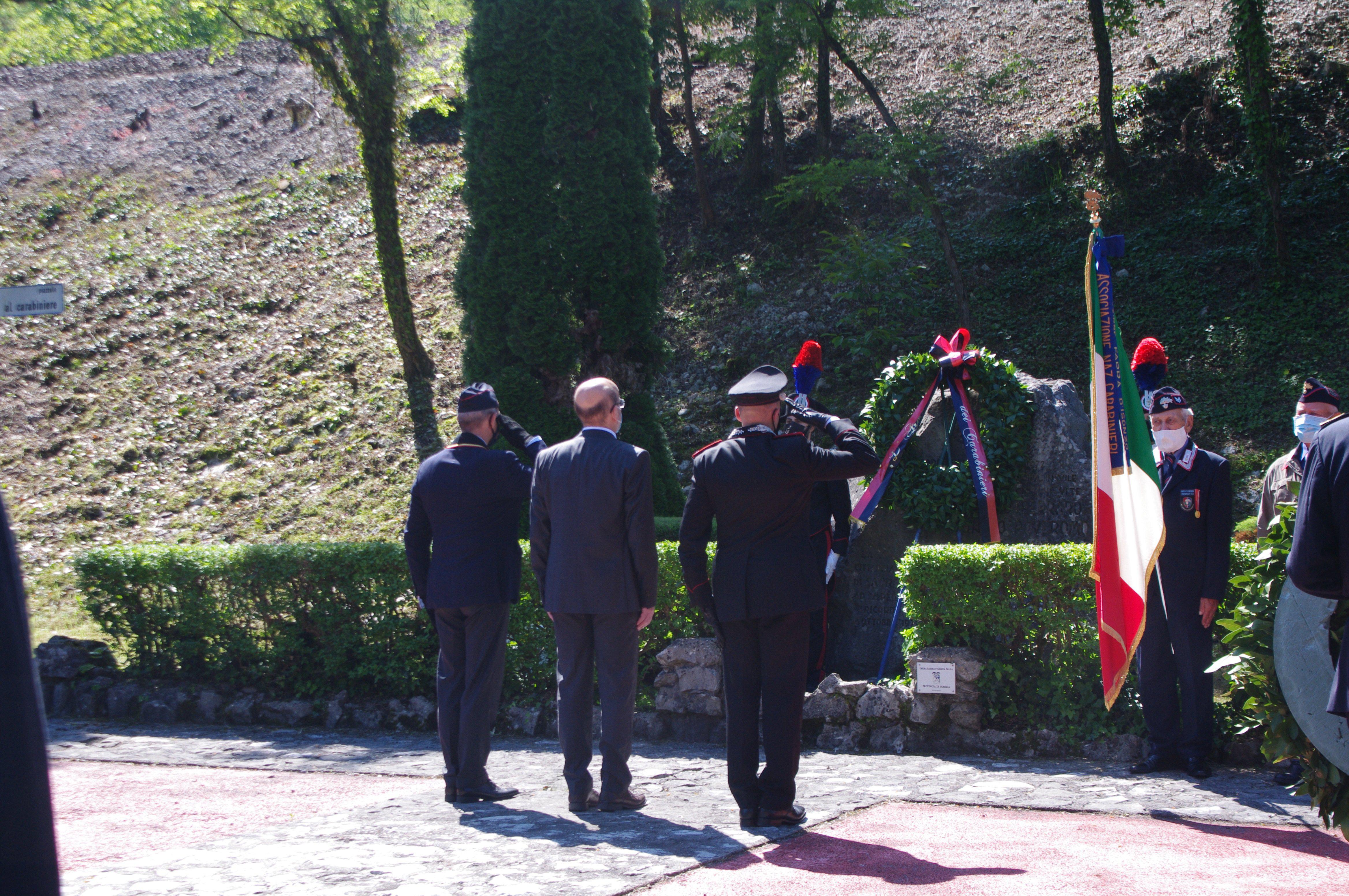 Immagine per Peteano, 49 anni fa l'attentato che costò la vita ai tre carabinieri. Il commosso ricordo a mezzo secolo dal tragico evento
